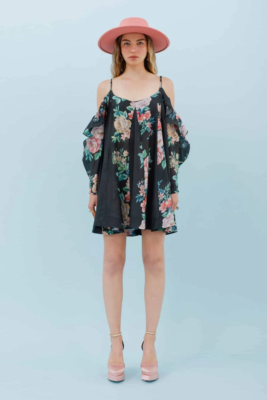 Isla & White Women's Marge - Stylish and Comfortable Fashion Essential